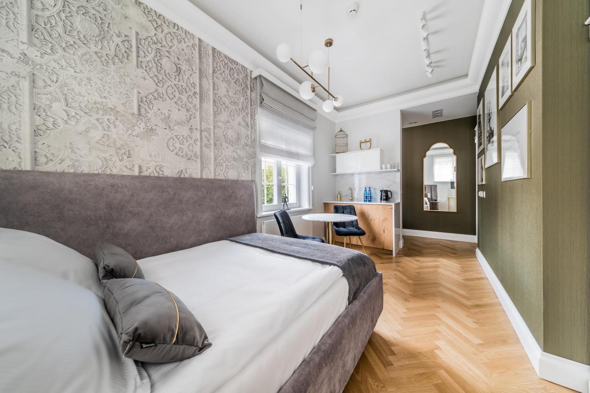 H Aparthotel Ełk Rum bild